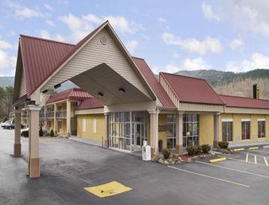 ซูเปอร์ 8 บาย วินด์แฮม แครีวิลล์ เทนเนสซี Hotel Caryville ภายนอก รูปภาพ