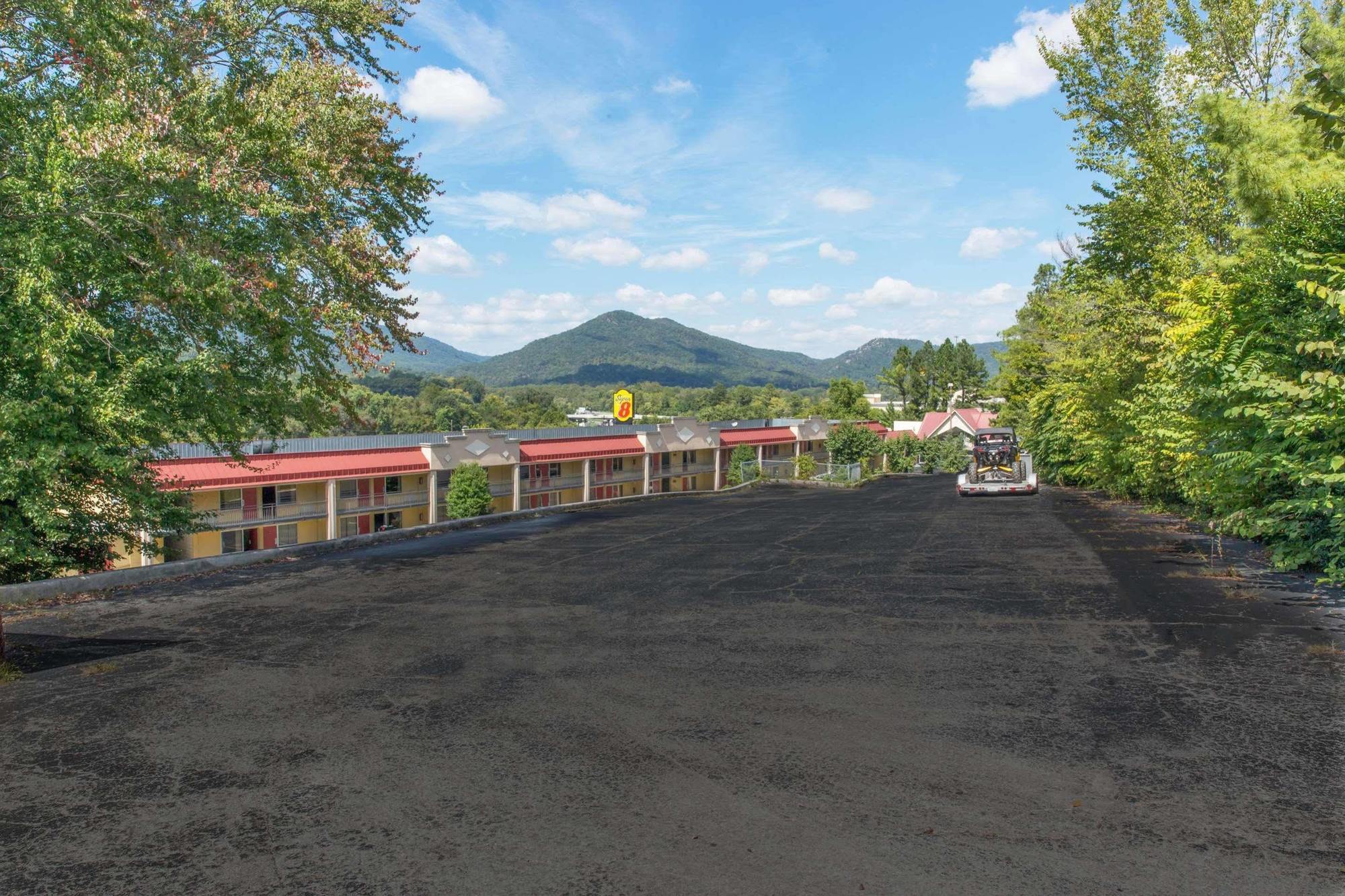 ซูเปอร์ 8 บาย วินด์แฮม แครีวิลล์ เทนเนสซี Hotel Caryville ภายนอก รูปภาพ